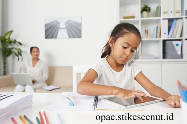 Tips Mengatur Waktu Belajar Online agar Tidak Kecanduan Gawai